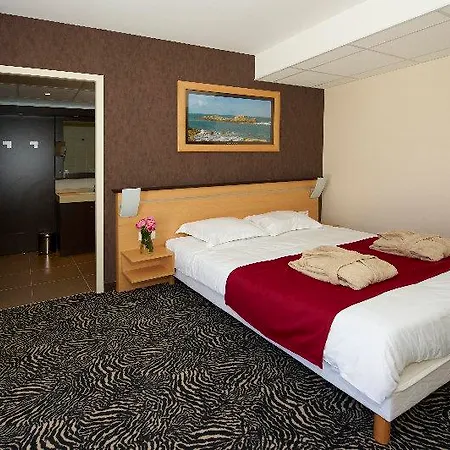 Western Cote Des Sables Hotel Plouescat